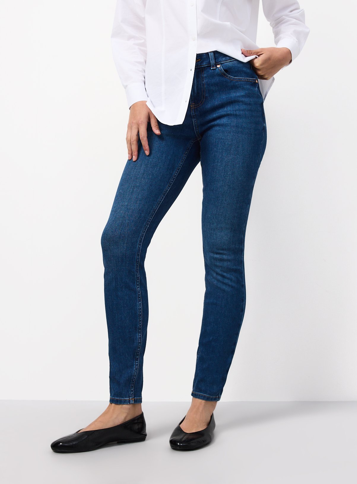 Mid Denim Mid Rise Skinny Jeans 20L - Image 2 thumbnail